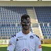 Mu se eleznou maskou